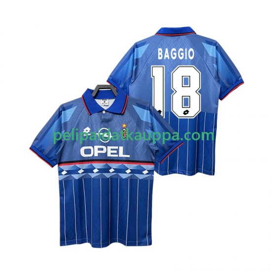 AC Milan BAGGIO 18 1995 1996 Retro Vieras Fanipelipaita (Miehet) Lyhythihainen AC Milan BAGGIO 18 1995 1996 Retro Vieras Fanipelipaita (Miehet) Lyhythihainen