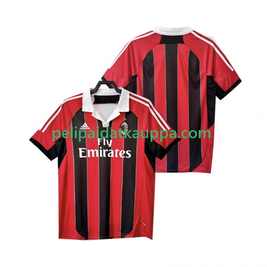 AC Milan 2012 2013 Retro Koti Fanipelipaita (Miehet) Lyhythihainen AC Milan 2012 2013 Retro Koti Fanipelipaita (Miehet) Lyhythihainen