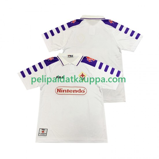 ACF Fiorentina Retro Vieras Fanipelipaita (Miehet) 1998 1999 Lyhythihainen ACF Fiorentina Retro Vieras Fanipelipaita (Miehet) 1998 1999 Lyhythihainen