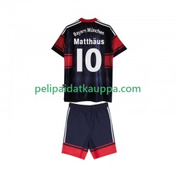 FC Bayern München Matthas 10 1997 Retro Koti Fanipelipaita (Lasten) 1999 Lyhythihainen FC Bayern München Matthas 10 1997 Retro Koti Fanipelipaita (Lasten) 1999 Lyhythihainen