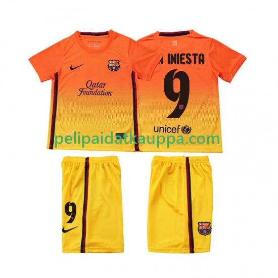 FC Barcelona A INIESTA 9 2012 2013 Retro Vieras Fanipelipaita (Lasten) Lyhythihainen FC Barcelona A INIESTA 9 2012 2013 Retro Vieras Fanipelipaita (Lasten) Lyhythihainen