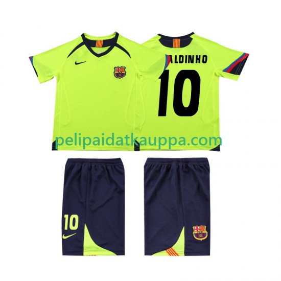 FC Barcelona RONALDINHO 10 2005 Retro Vieras Fanipelipaita (Lasten) 2006 Lyhythihainen