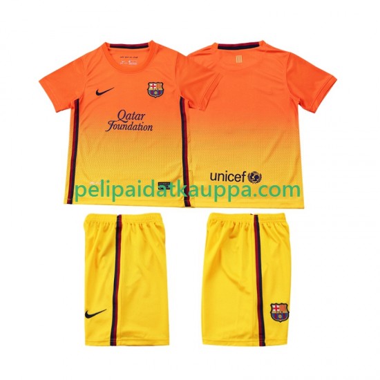 FC Barcelona 2012 2013 Retro Vieras Fanipelipaita (Lasten) Lyhythihainen FC Barcelona 2012 2013 Retro Vieras Fanipelipaita (Lasten) Lyhythihainen