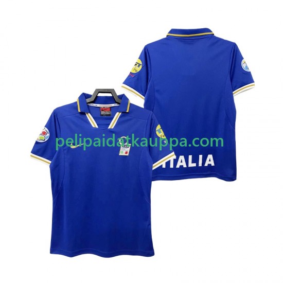 Italia 1996 Retro Koti Fanipelipaita (Miehet) Lyhythihainen Italia 1996 Retro Koti Fanipelipaita (Miehet) Lyhythihainen