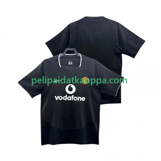 Manchester United Retro Vieras Fanipelipaita (Miehet) 2004 2002 Lyhythihainen