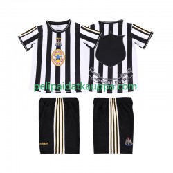 Newcastle United 1997 Retro Koti Fanipelipaita (Lasten) 1999 Lyhythihainen