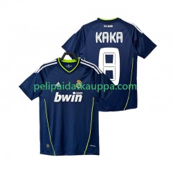 Real Madrid KAKA 8 Retro Vieras Fanipelipaita (Miehet) 2011 2010 Lyhythihainen