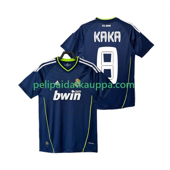 Real Madrid KAKA 8 Retro Vieras Fanipelipaita (Miehet) 2011 2010 Lyhythihainen