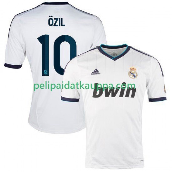 Real Madrid Ozil 2012 2013 Retro Koti Fanipelipaita (Miehet) Lyhythihainen Real Madrid Ozil 2012 2013 Retro Koti Fanipelipaita (Miehet) Lyhythihainen