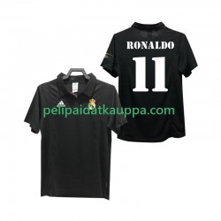 Real Madrid RONALDO 11 2003 Retro Vieras Fanipelipaita (Miehet) 2002 Lyhythihainen
