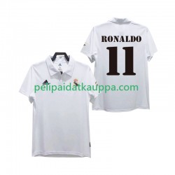 Real Madrid RONALDO 11 2003 Retro Koti Fanipelipaita (Miehet) 2002 Lyhythihainen