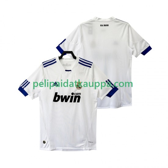 Real Madrid Retro Koti Fanipelipaita (Miehet) 2011 2010 Lyhythihainen