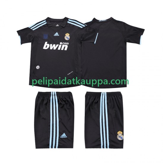 Real Madrid 2009 Retro Vieras Fanipelipaita (Lasten) 2010 Lyhythihainen Real Madrid 2009 Retro Vieras Fanipelipaita (Lasten) 2010 Lyhythihainen