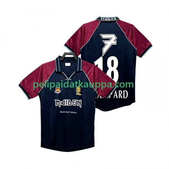 West Ham United LAMPARD 18 Iron Maiden Retro Koti Fanipelipaita (Miehet) 1999 Lyhythihainen West Ham United LAMPARD 18 Iron Maiden Retro Koti Fanipelipaita (Miehet) 1999 Lyhythihainen